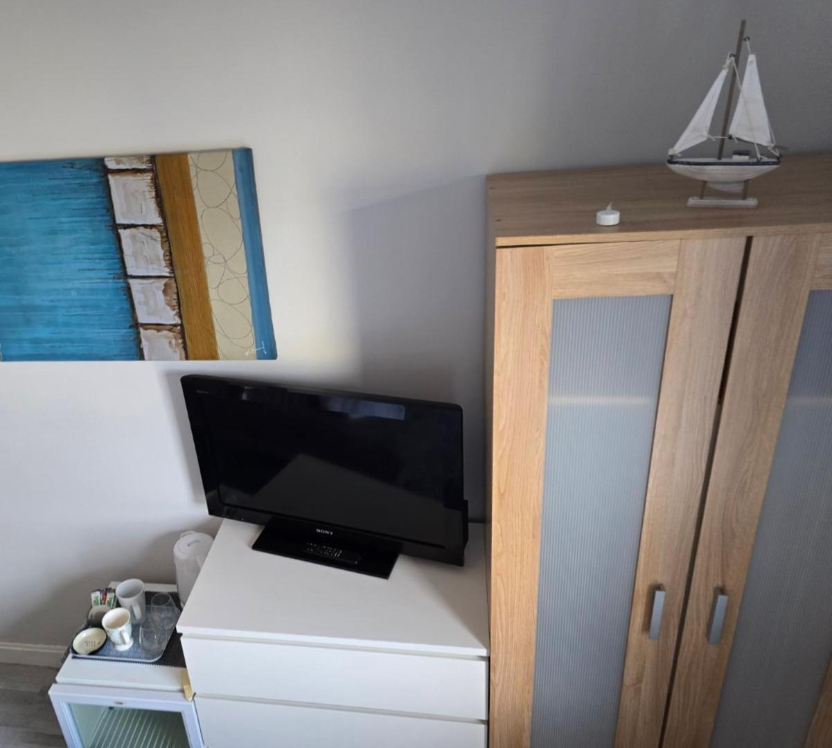2 Spacious In The Heart Of The Marina Accommodatie bij particulieren Swansea